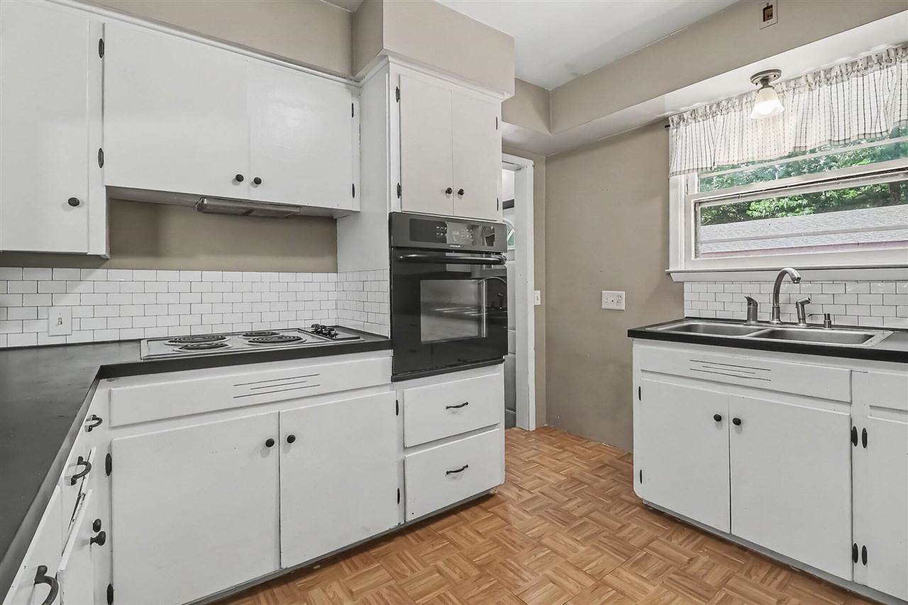 6325 Durham Road Property Photo 6