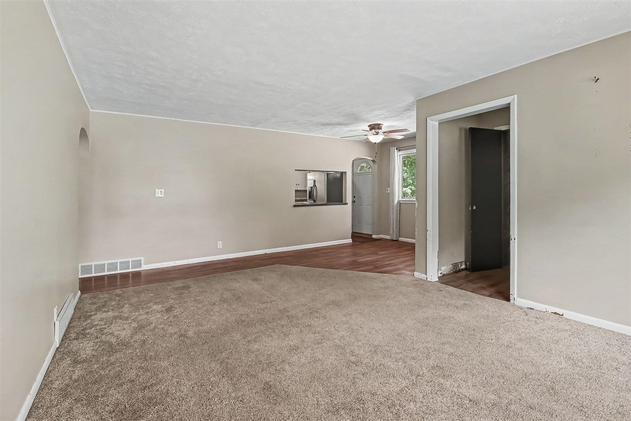 6325 Durham Road Property Photo 8