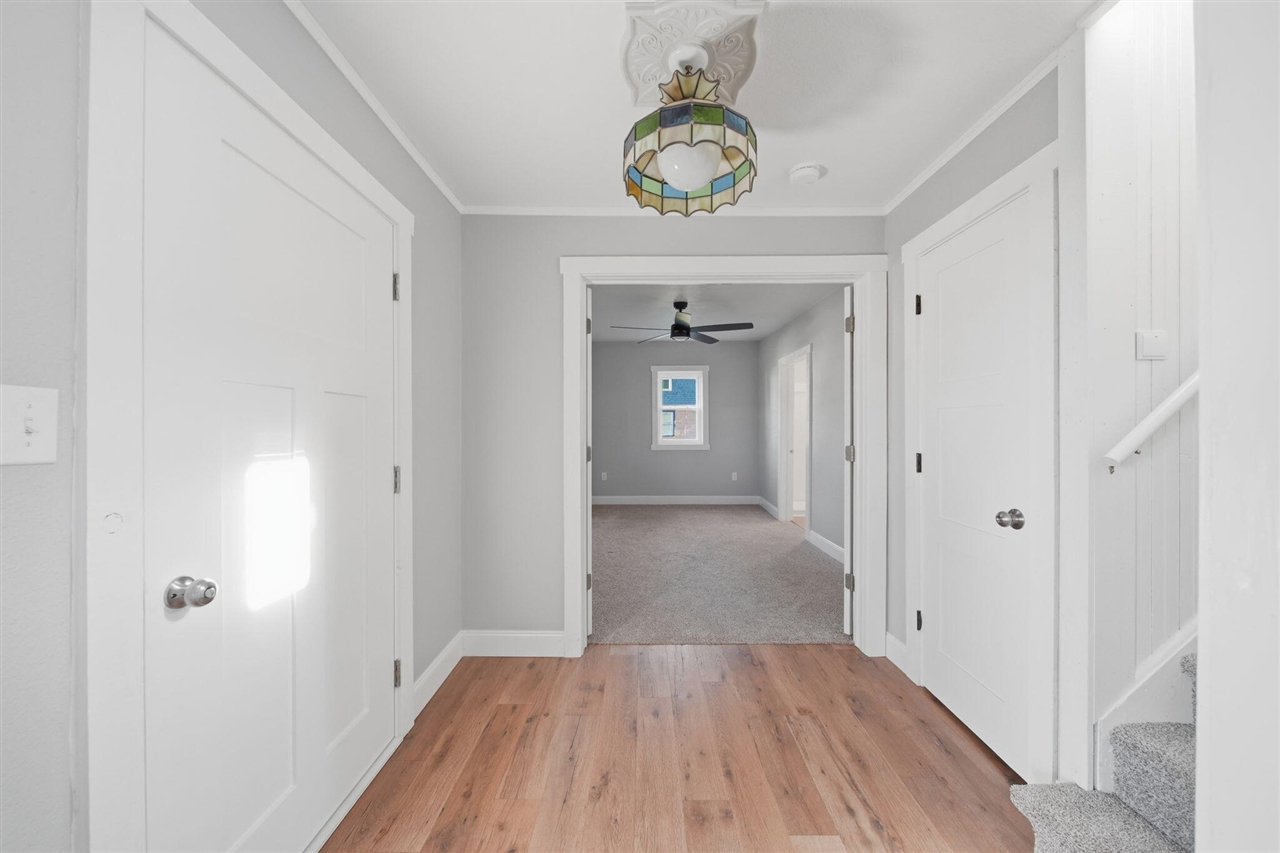 1025 Hamilton Street Property Photo 6