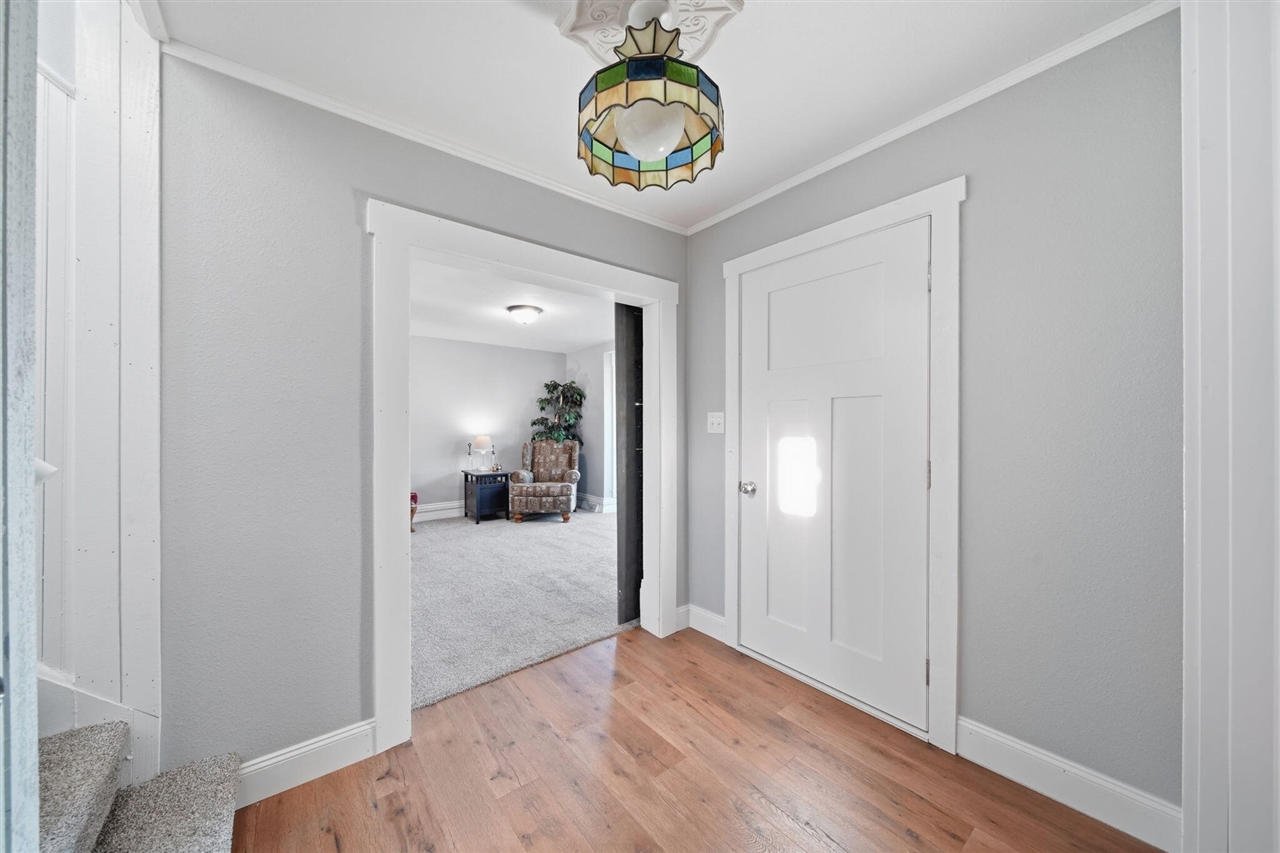 1025 Hamilton Street Property Photo 7