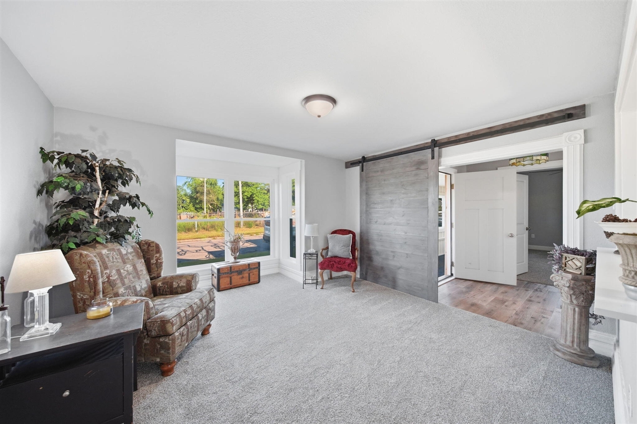 1025 Hamilton Street Property Photo 10