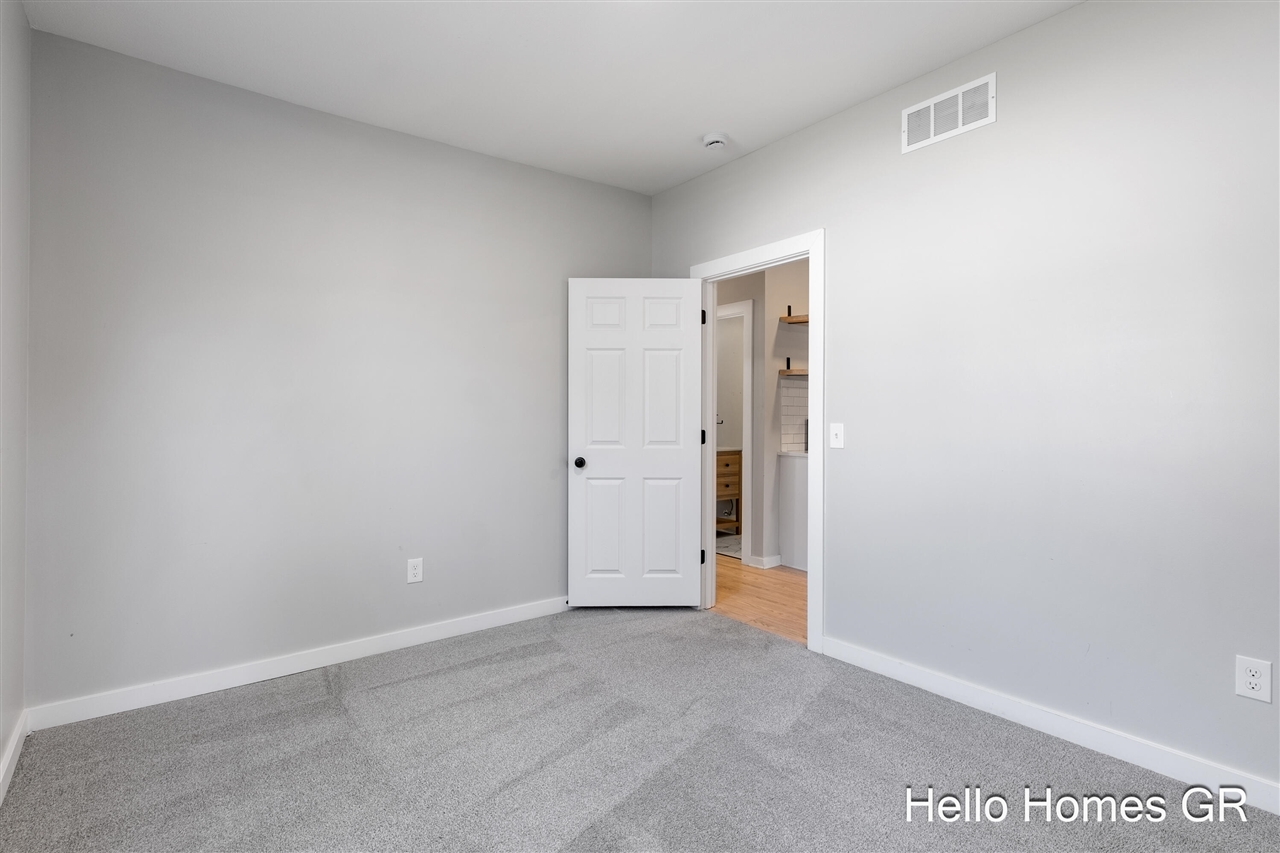 39 Fair Street Property Photo 14