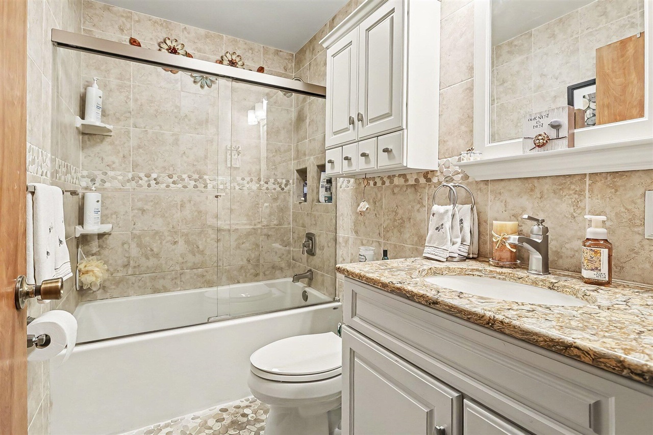 28783 Sarabyn Street Property Photo 13