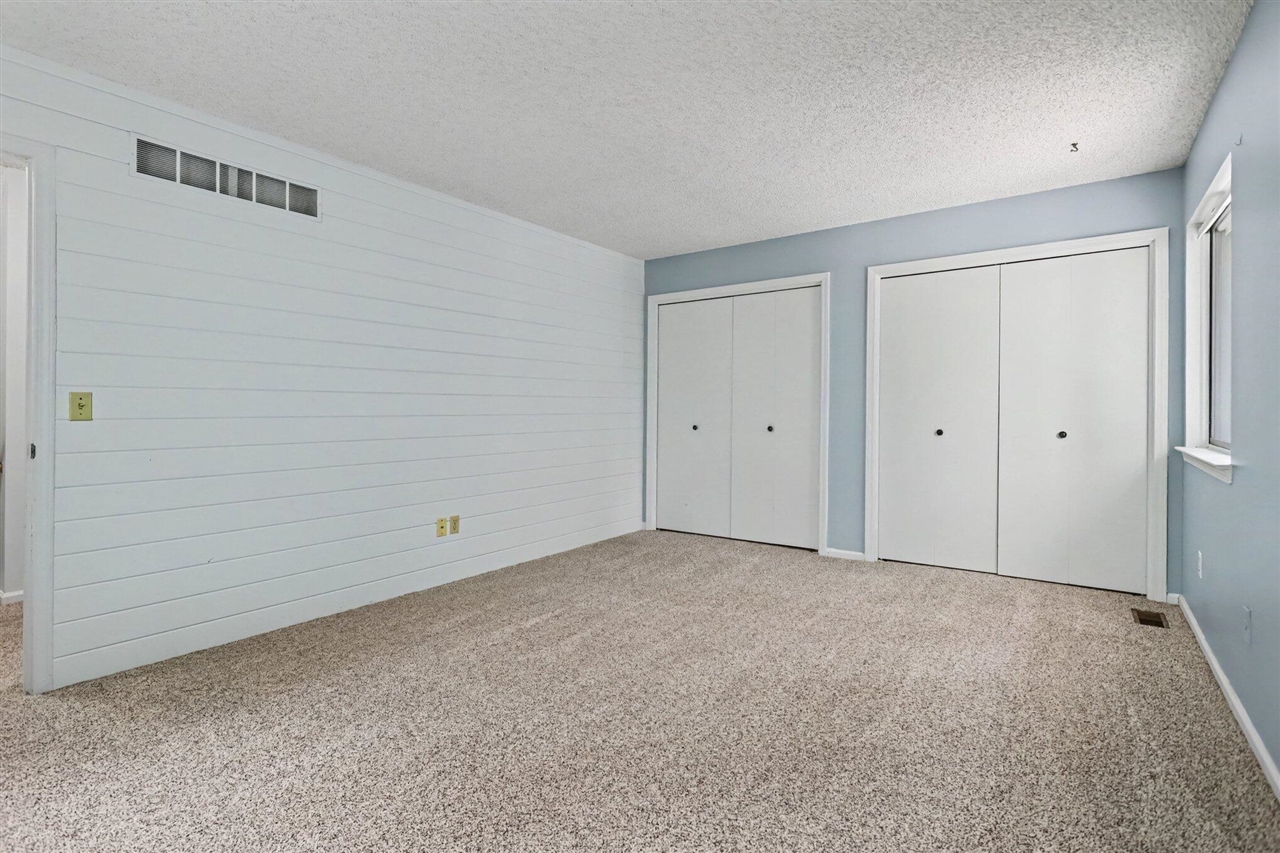 723 Charlemagne Boulevard Property Photo 11
