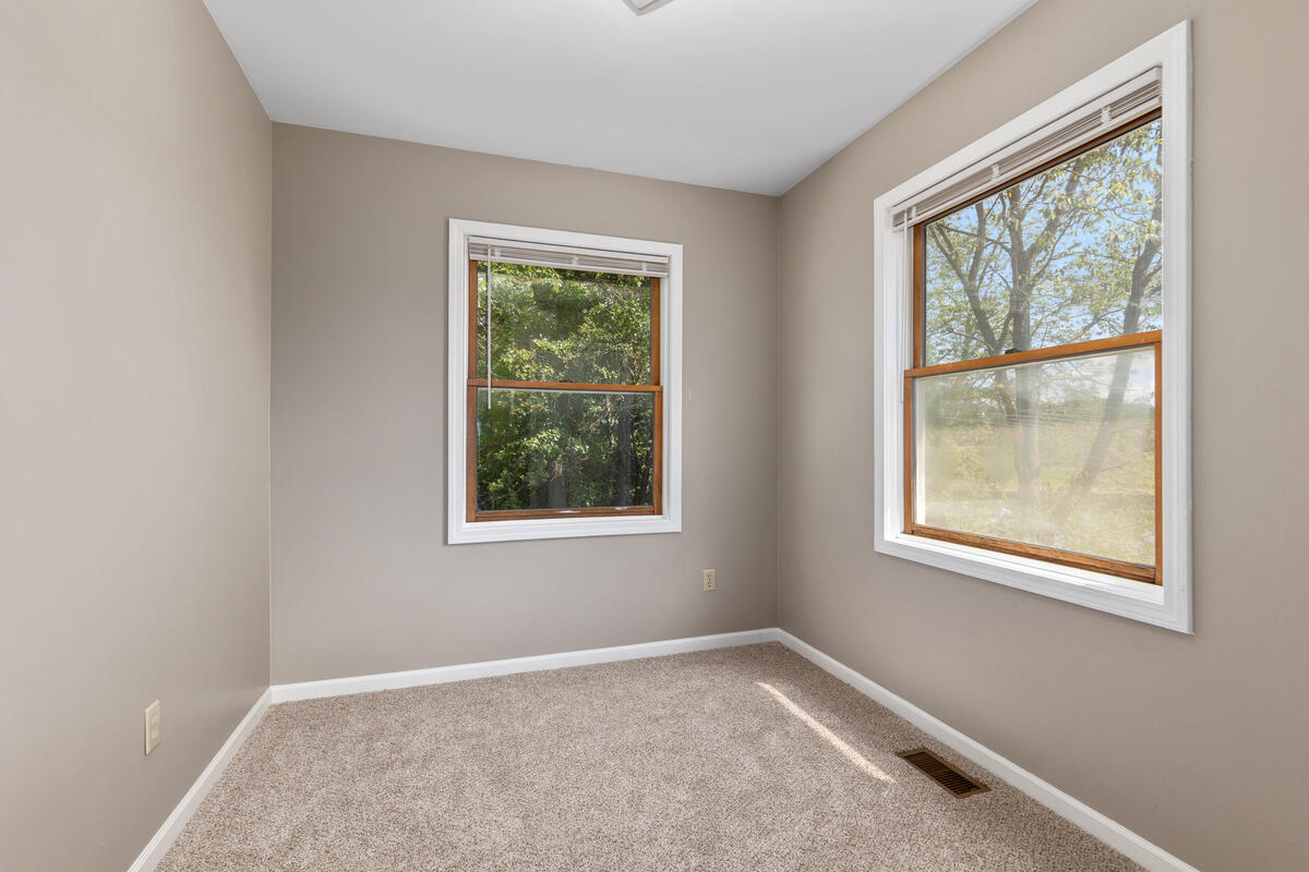 5265 Belding Road Property Photo 16