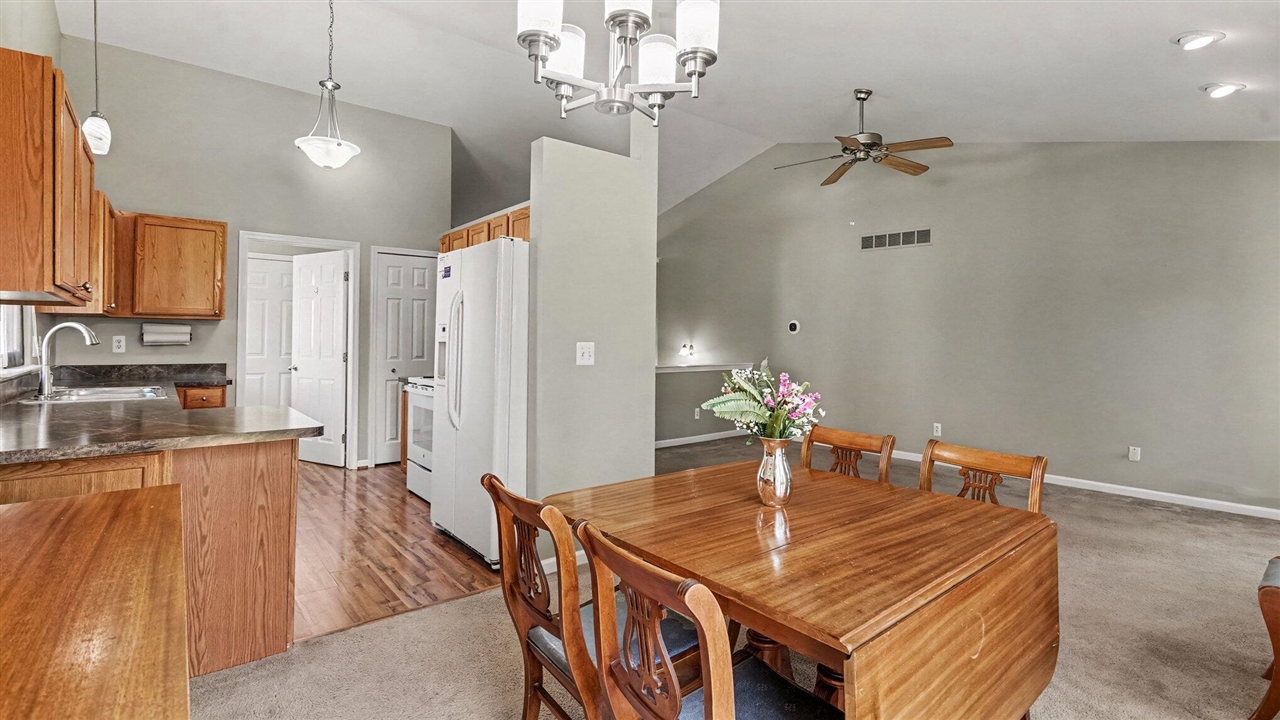 637 Bristol Drive Property Photo 8