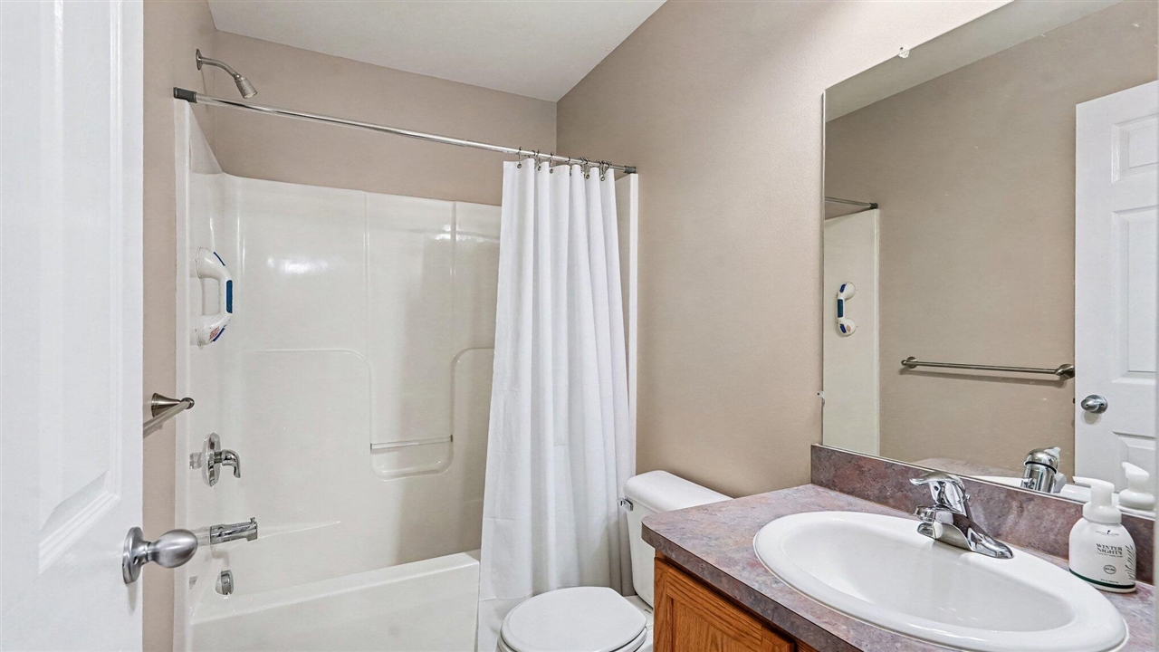 637 Bristol Drive Property Photo 14