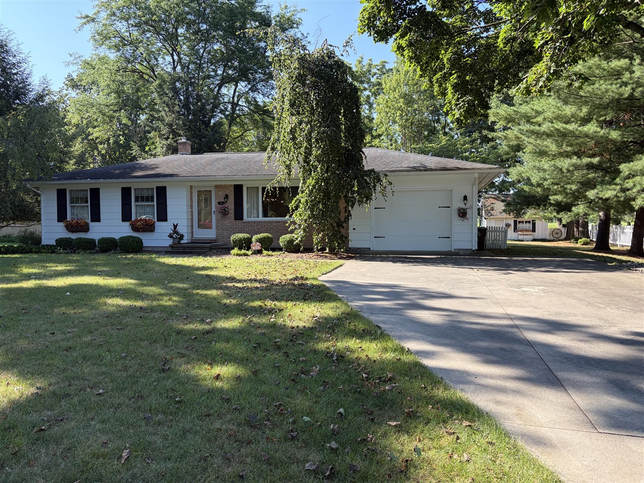 901 Irwin Avenue Property Photo 1
