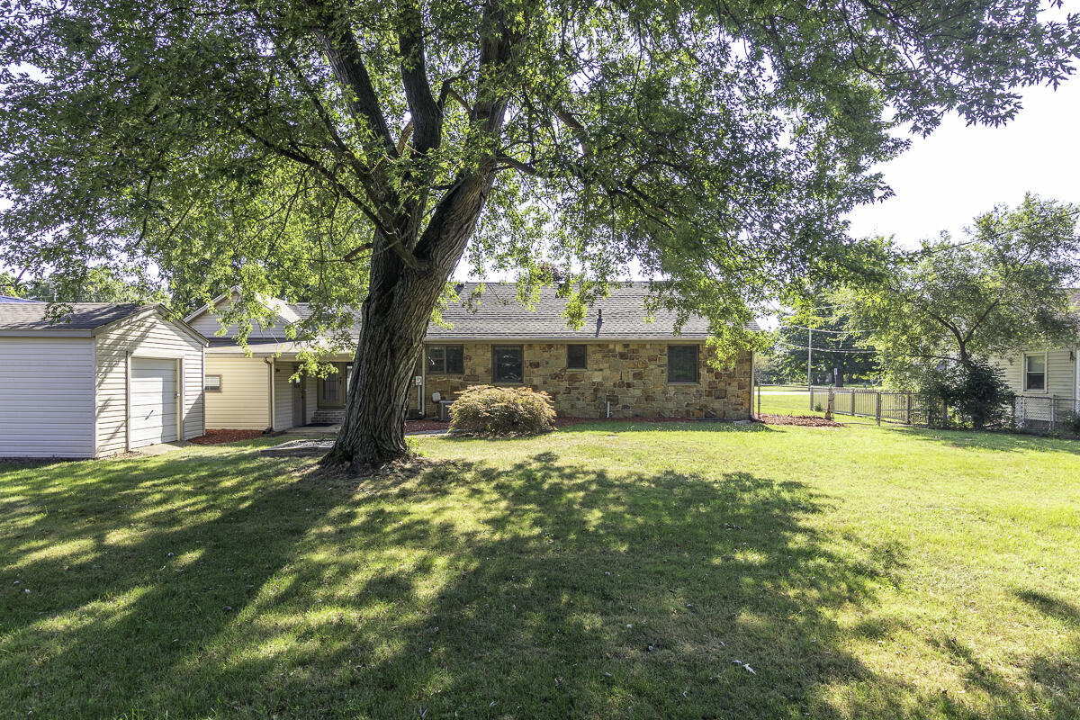 55132 M 51 Property Photo 2