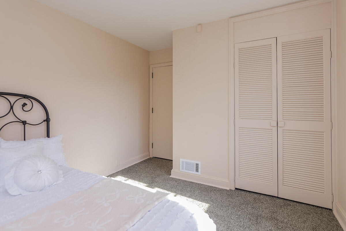 55132 M 51 Property Photo 21