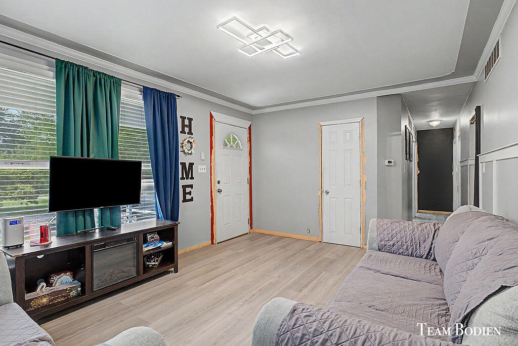 357 Mabel Street Property Photo 7