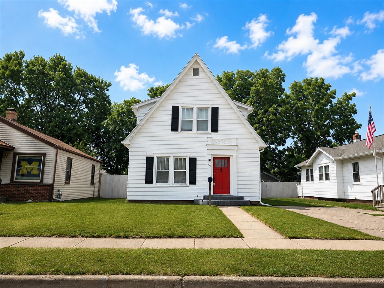 415 Surby Avenue Property Photo 1