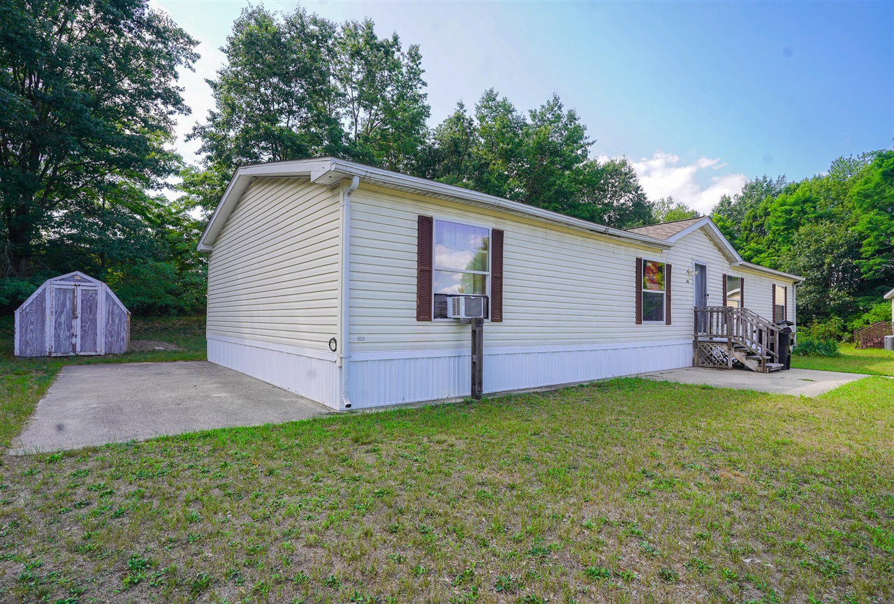 513 E Rainbow Road Property Photo 6