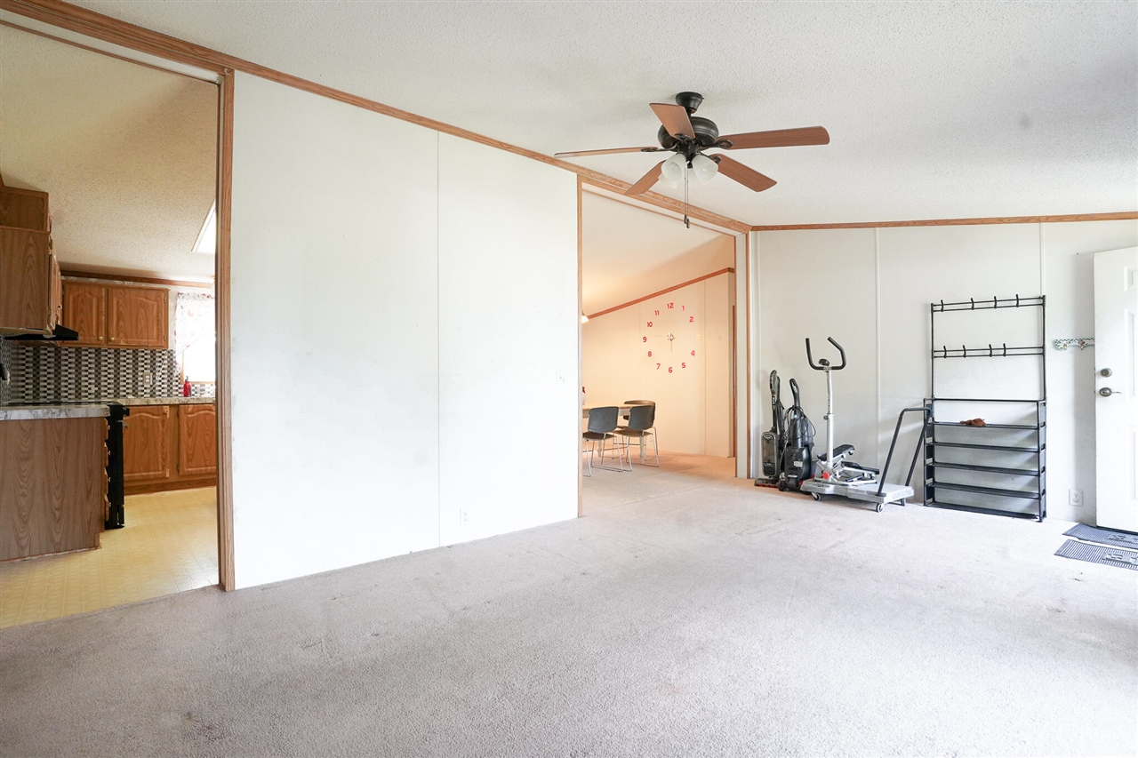 513 E Rainbow Road Property Photo 7