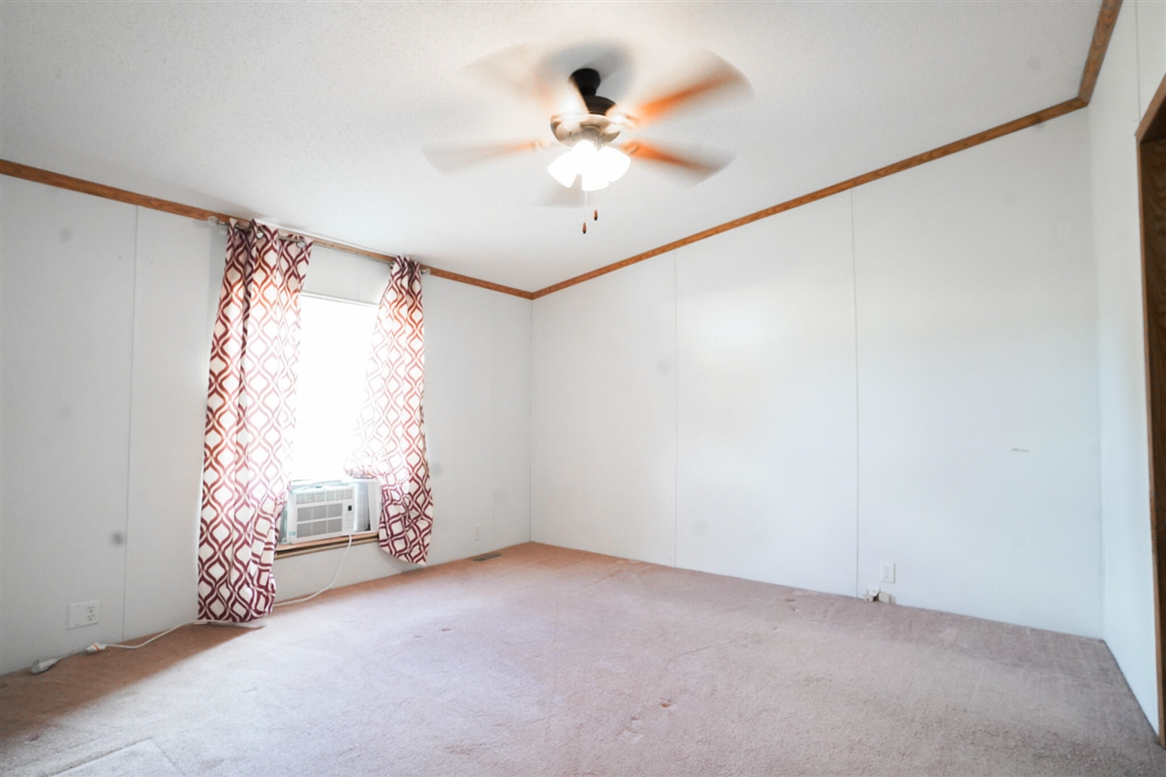 513 E Rainbow Road Property Photo 14