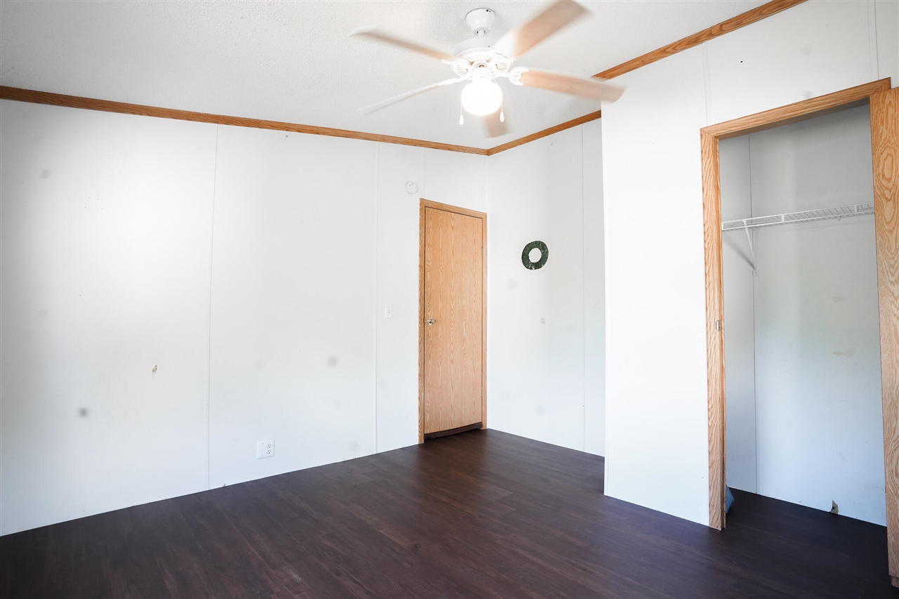 513 E Rainbow Road Property Photo 27