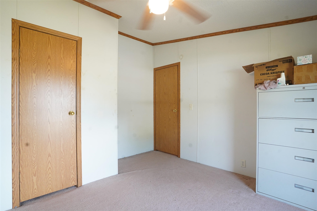513 E Rainbow Road Property Photo 31