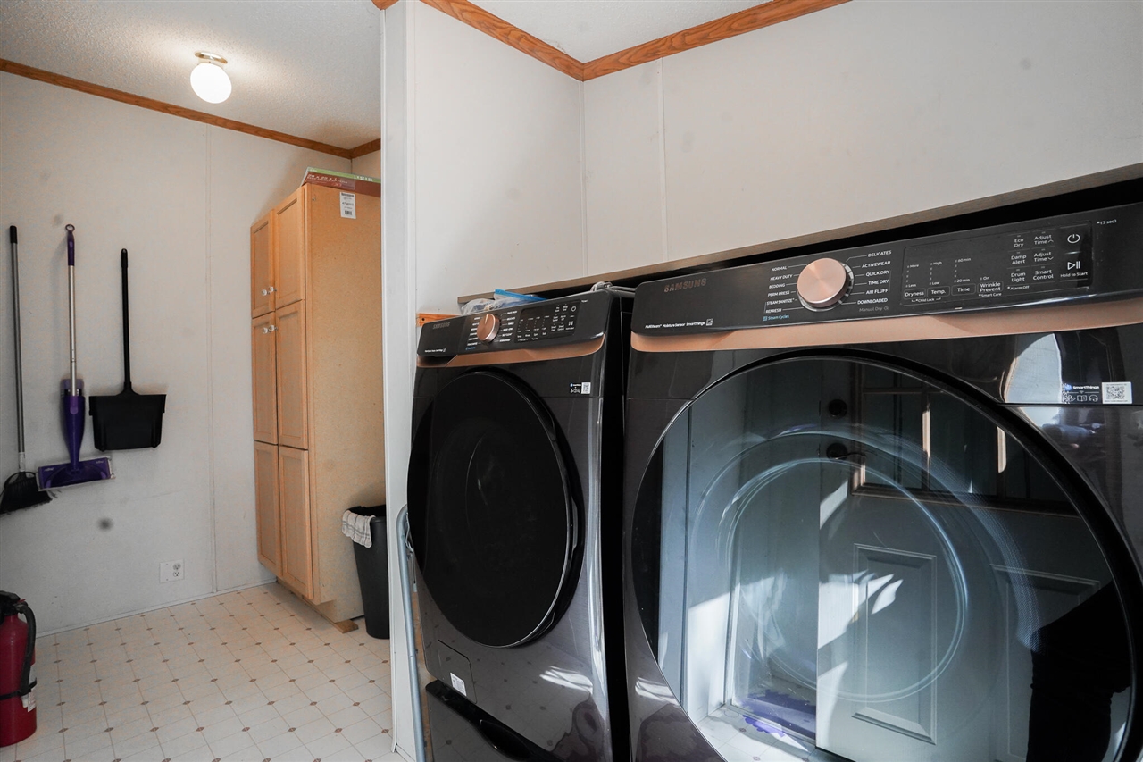 513 E Rainbow Road Property Photo 34