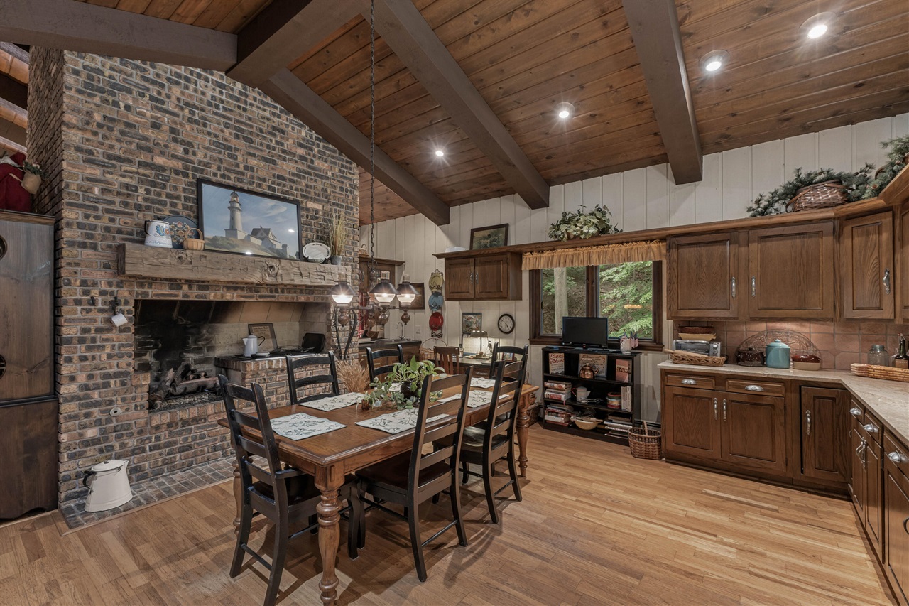 12879 Lakeshore Drive Property Photo 20