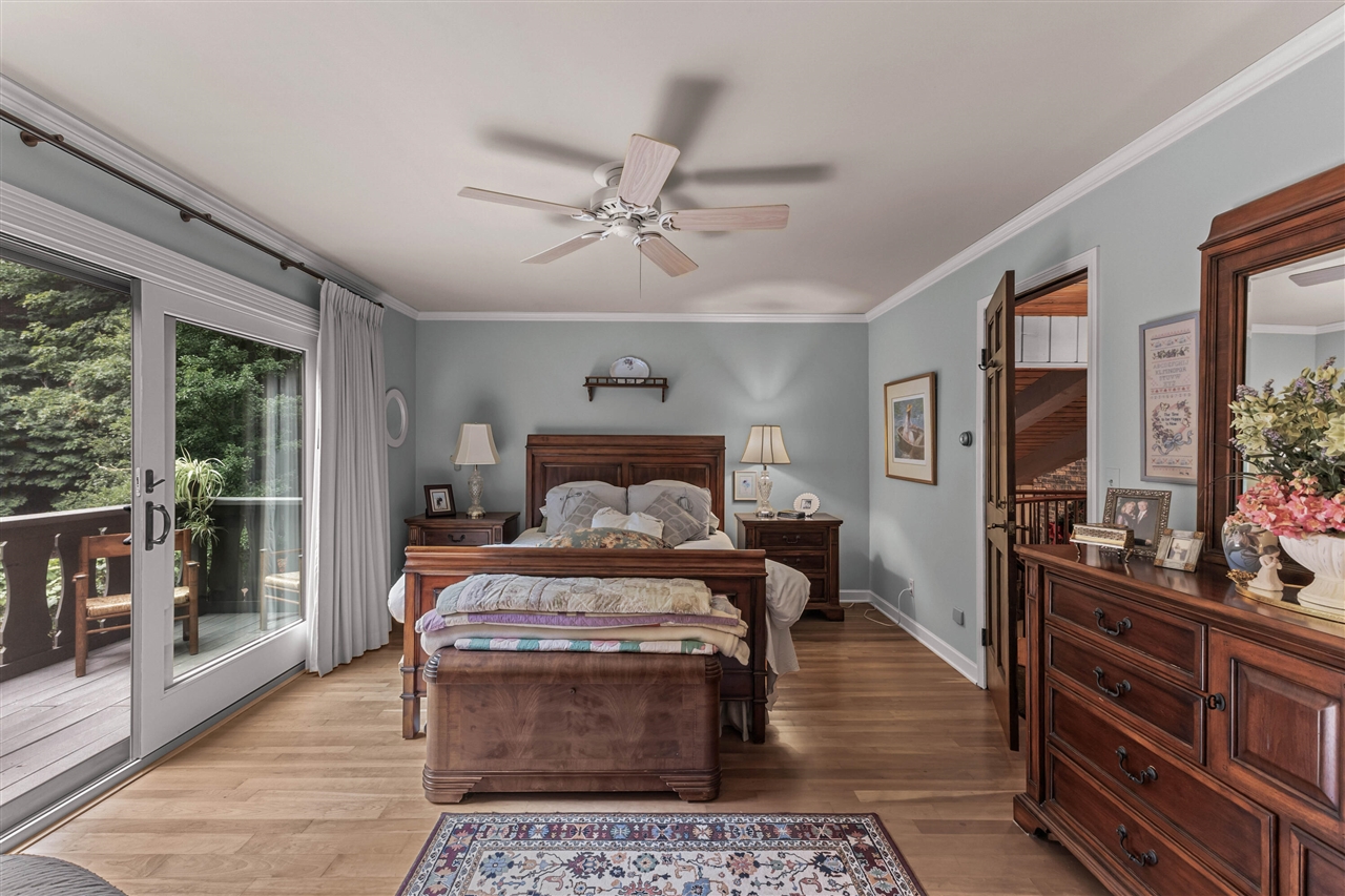 12879 Lakeshore Drive Property Photo 24