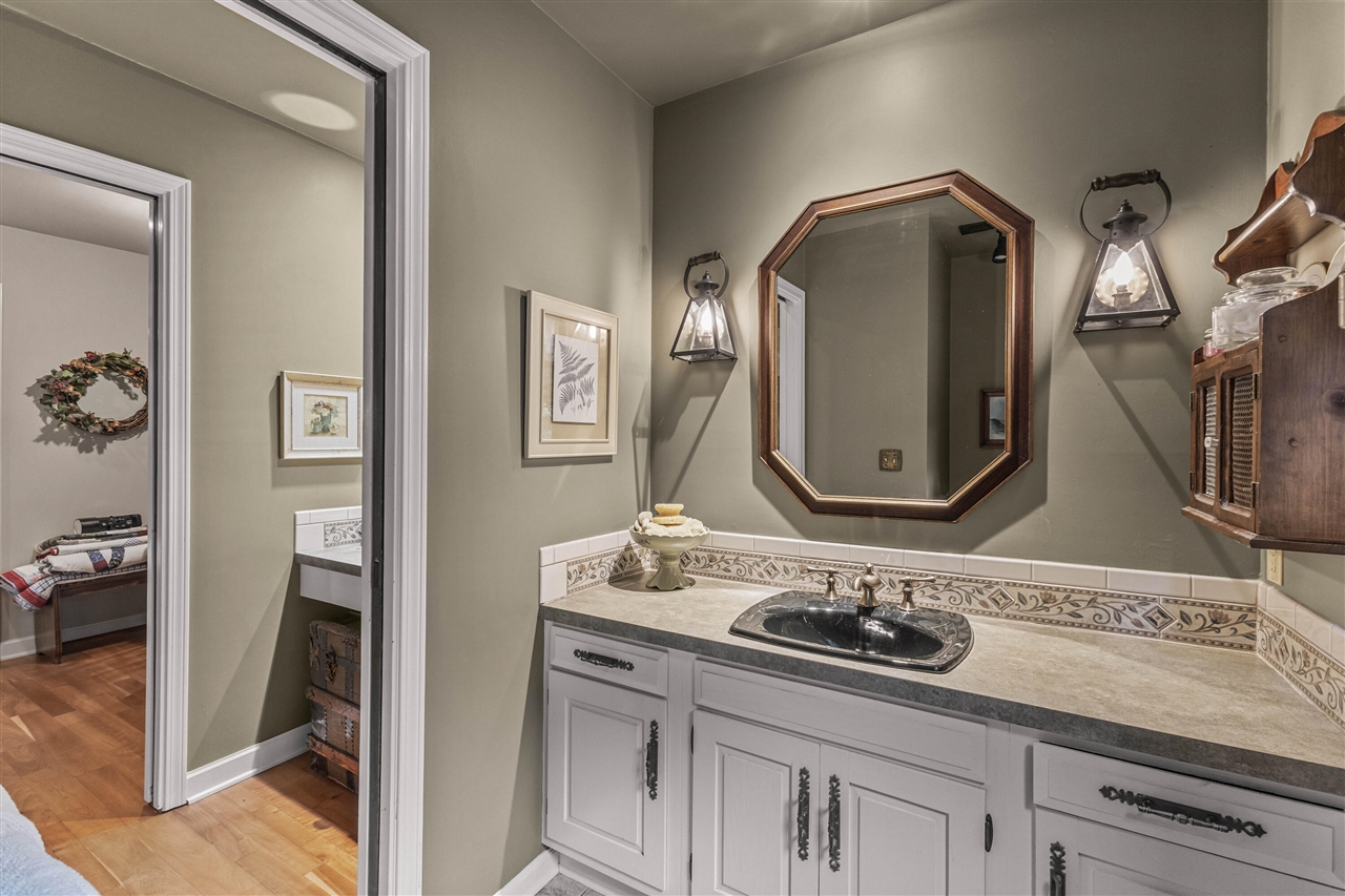 12879 Lakeshore Drive Property Photo 29