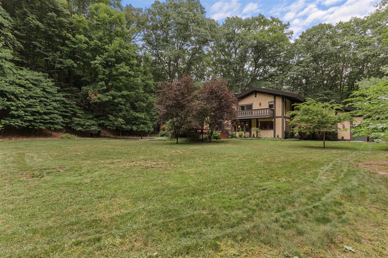 12879 Lakeshore Drive Property Photo 46