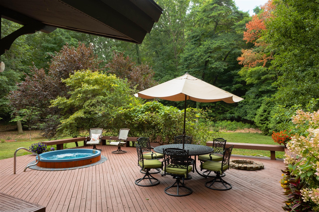 12879 Lakeshore Drive Property Photo 57
