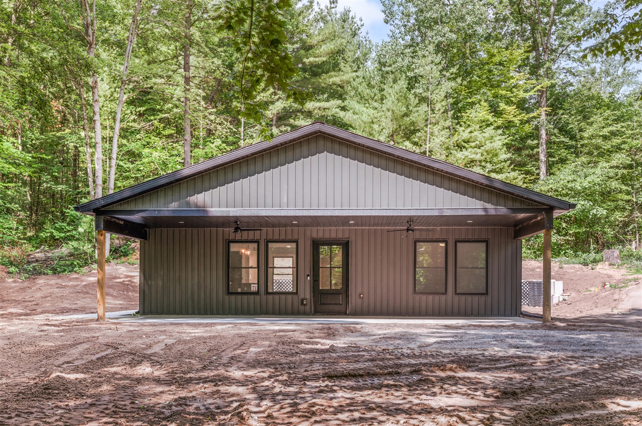 19070 Joslin Circle Property Photo 1