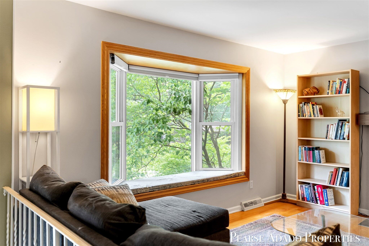 5822 Burgis Avenue Property Photo 3
