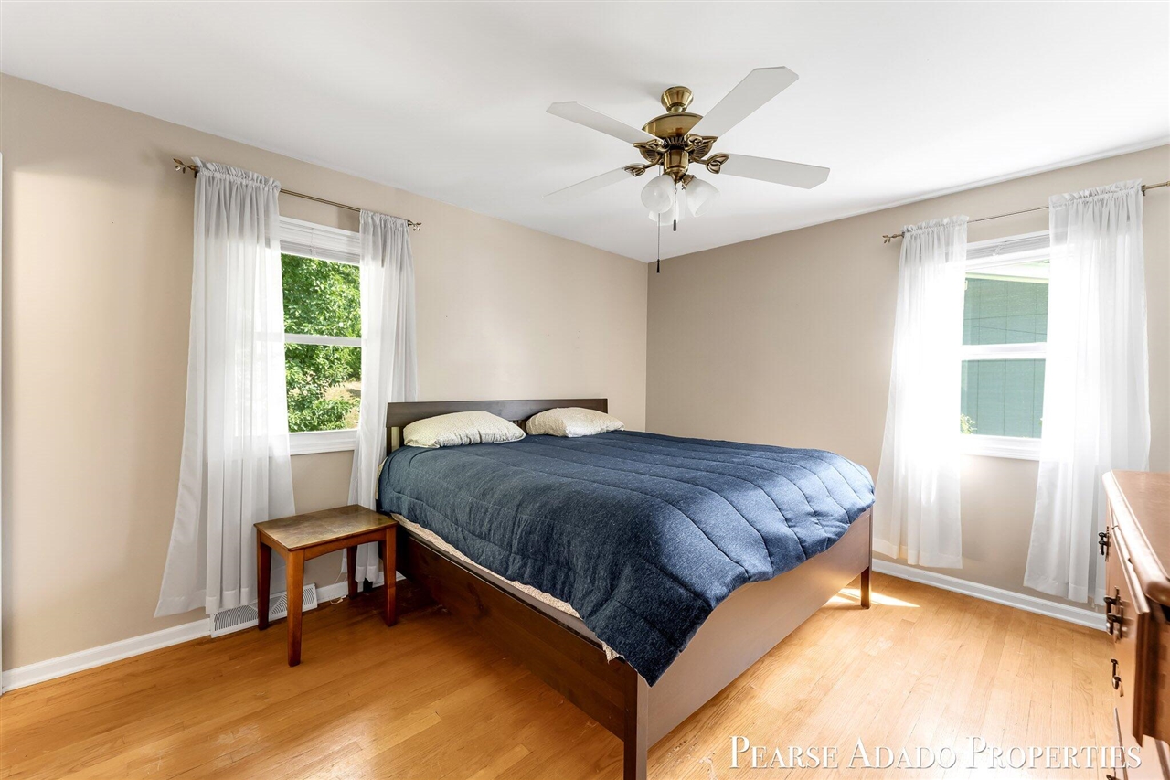 5822 Burgis Avenue Property Photo 13