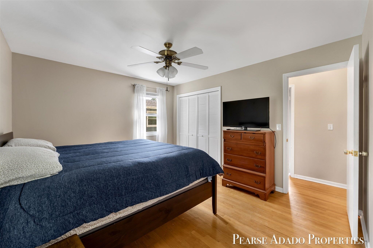 5822 Burgis Avenue Property Photo 14