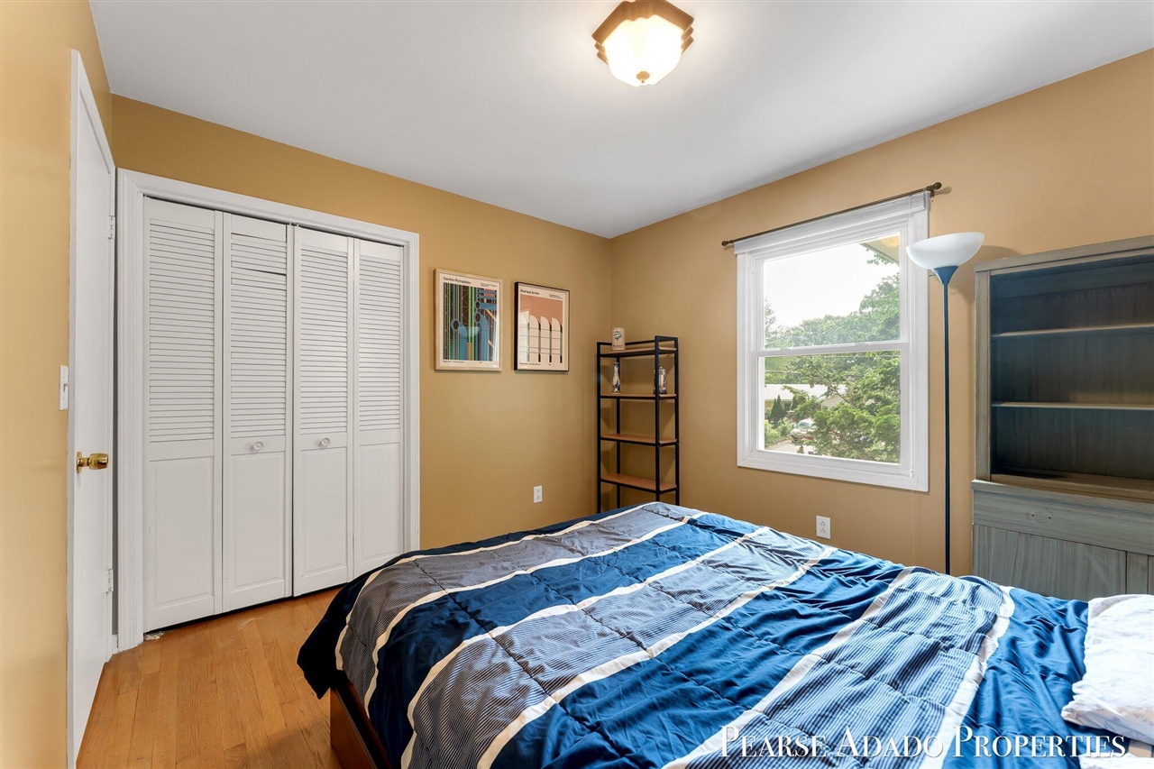5822 Burgis Avenue Property Photo 18