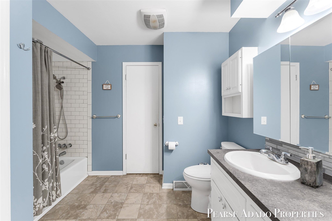 5822 Burgis Avenue Property Photo 19