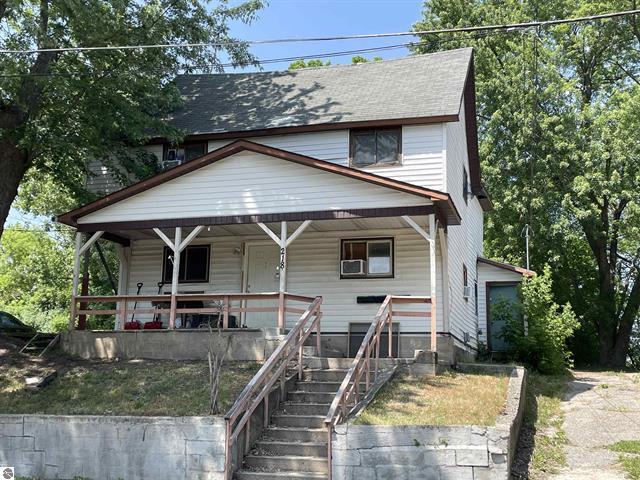 218 Cottage Street Property Photo 1
