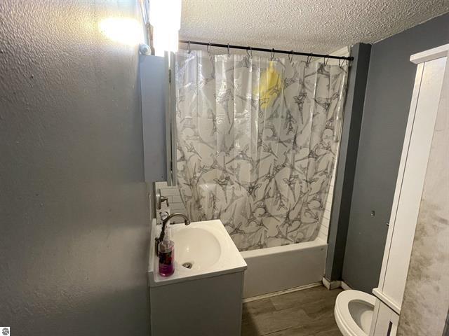 218 Cottage Street Property Photo 19
