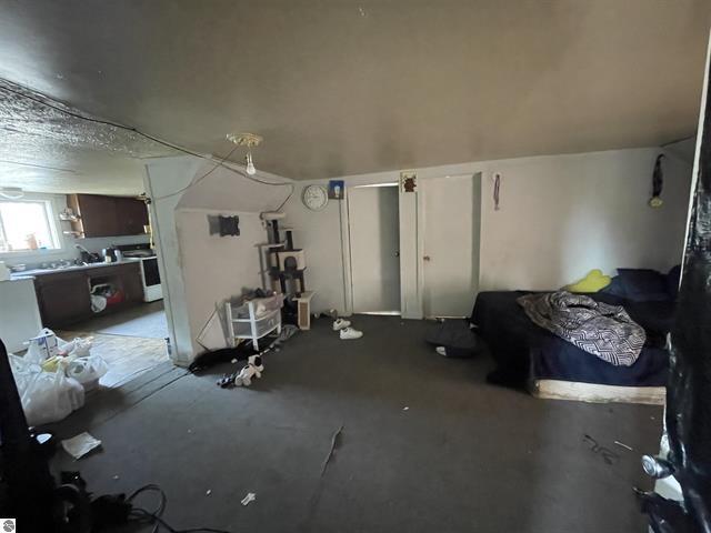 218 Cottage Street Property Photo 27