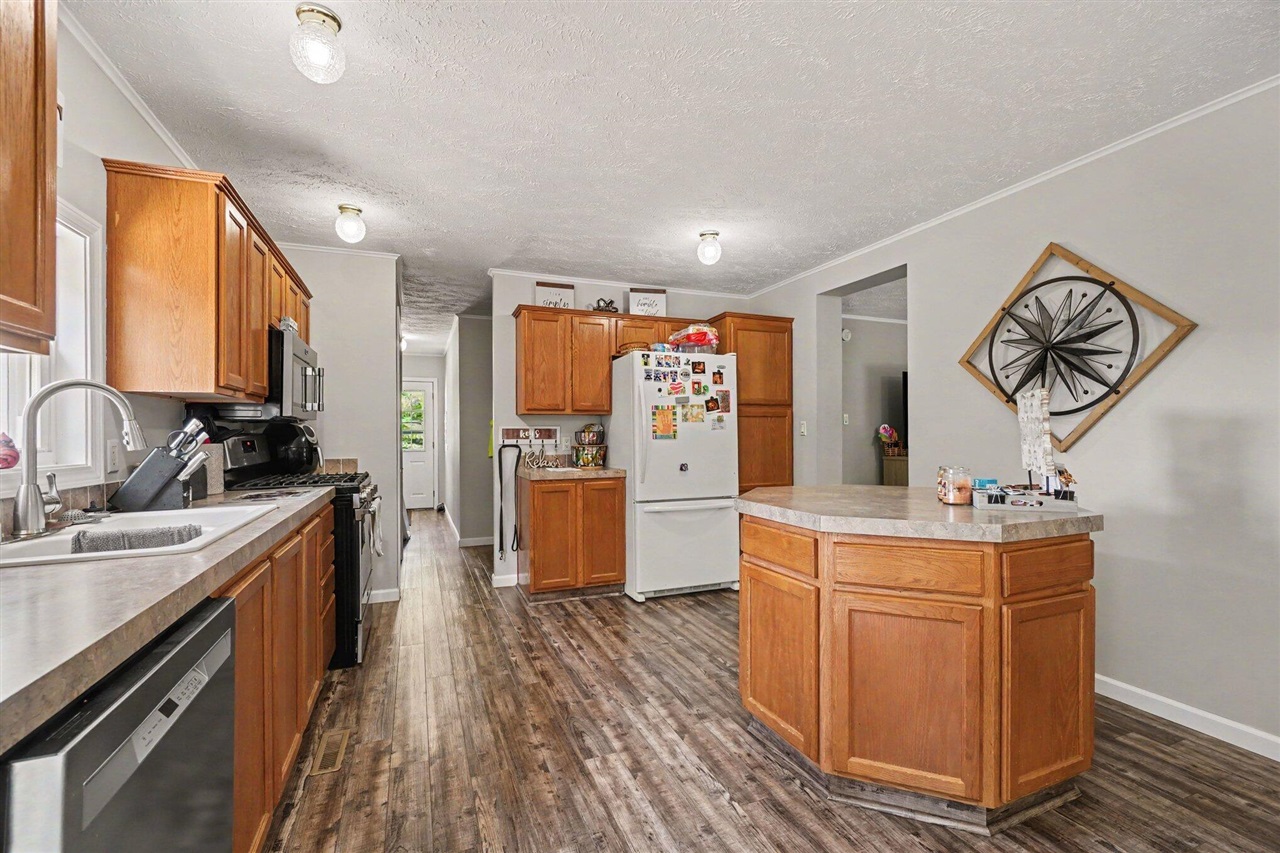 10110 N Drive Property Photo 2