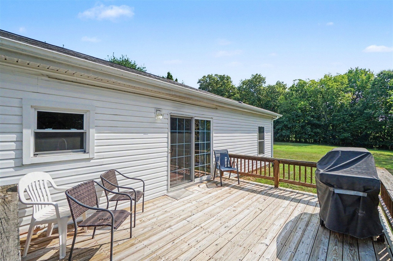 10110 N Drive Property Photo 18