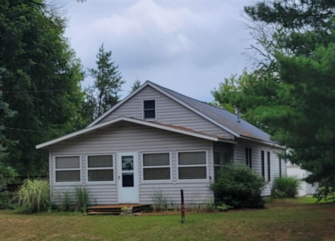 8 E Barton Street Property Photo 2