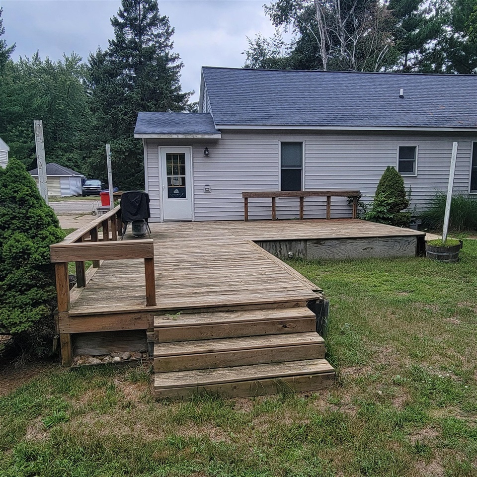 8 E Barton Street Property Photo 5