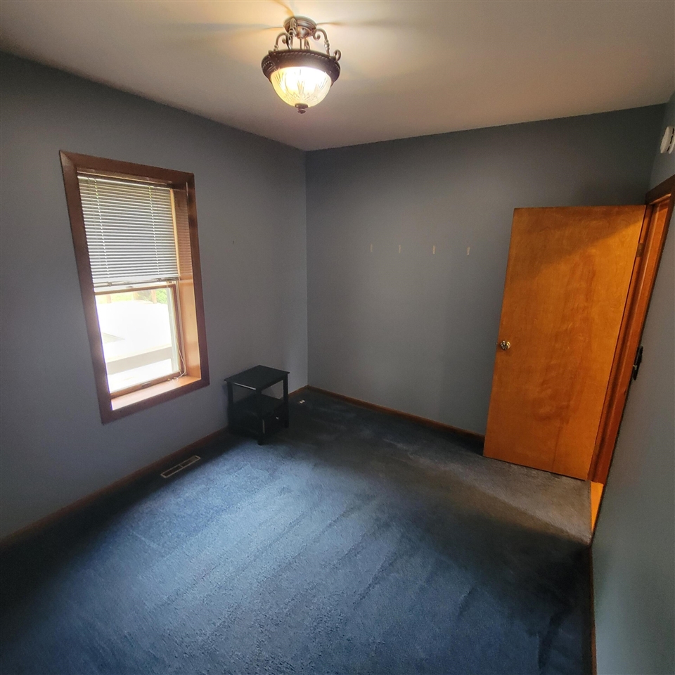 8 E Barton Street Property Photo 21