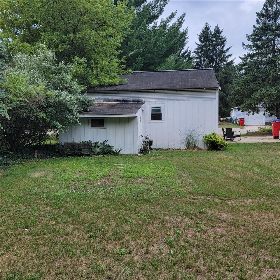 8 E Barton Street Property Photo 39