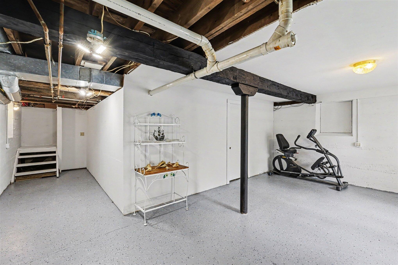 5366 Folks Road Property Photo 17