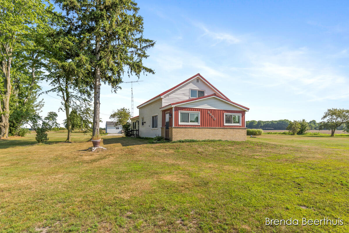 8800 Ellis Road Property Photo 2