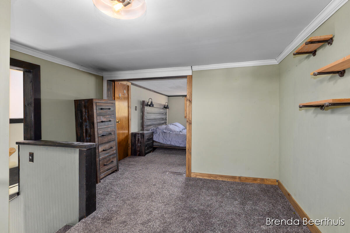 8800 Ellis Road Property Photo 22