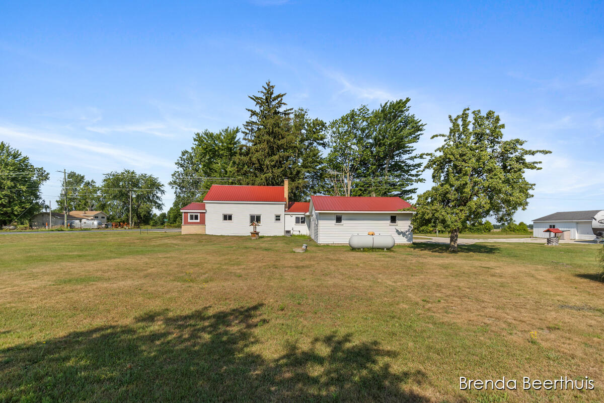 8800 Ellis Road Property Photo 30