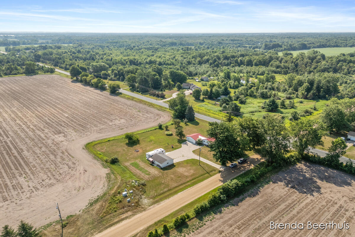8800 Ellis Road Property Photo 41
