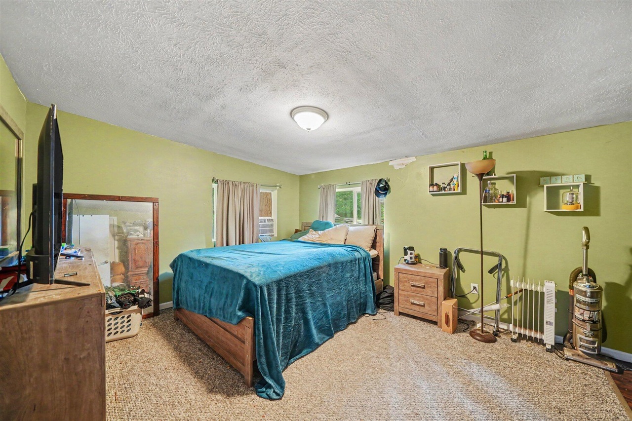 3896 Main Street Property Photo 6