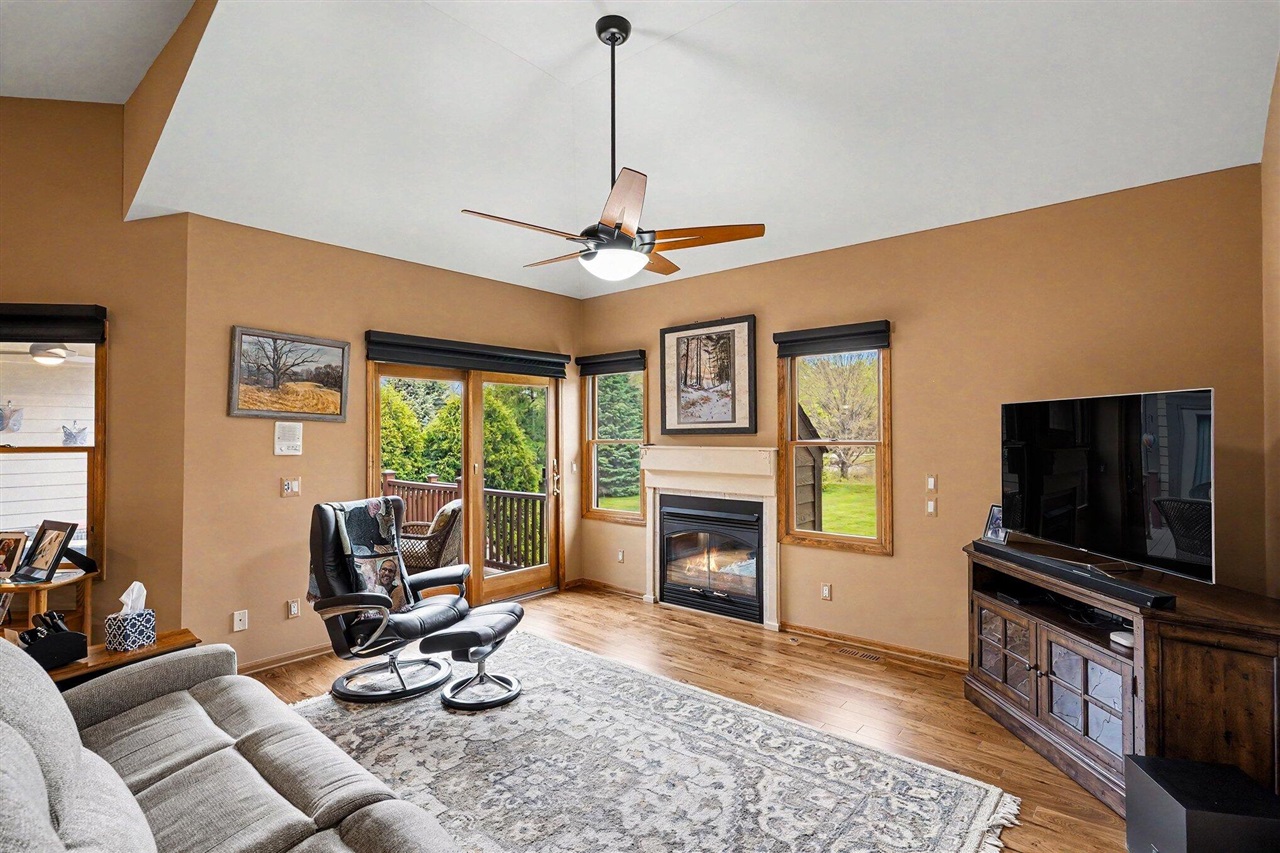 8588 Webster Hills Road Property Photo 12