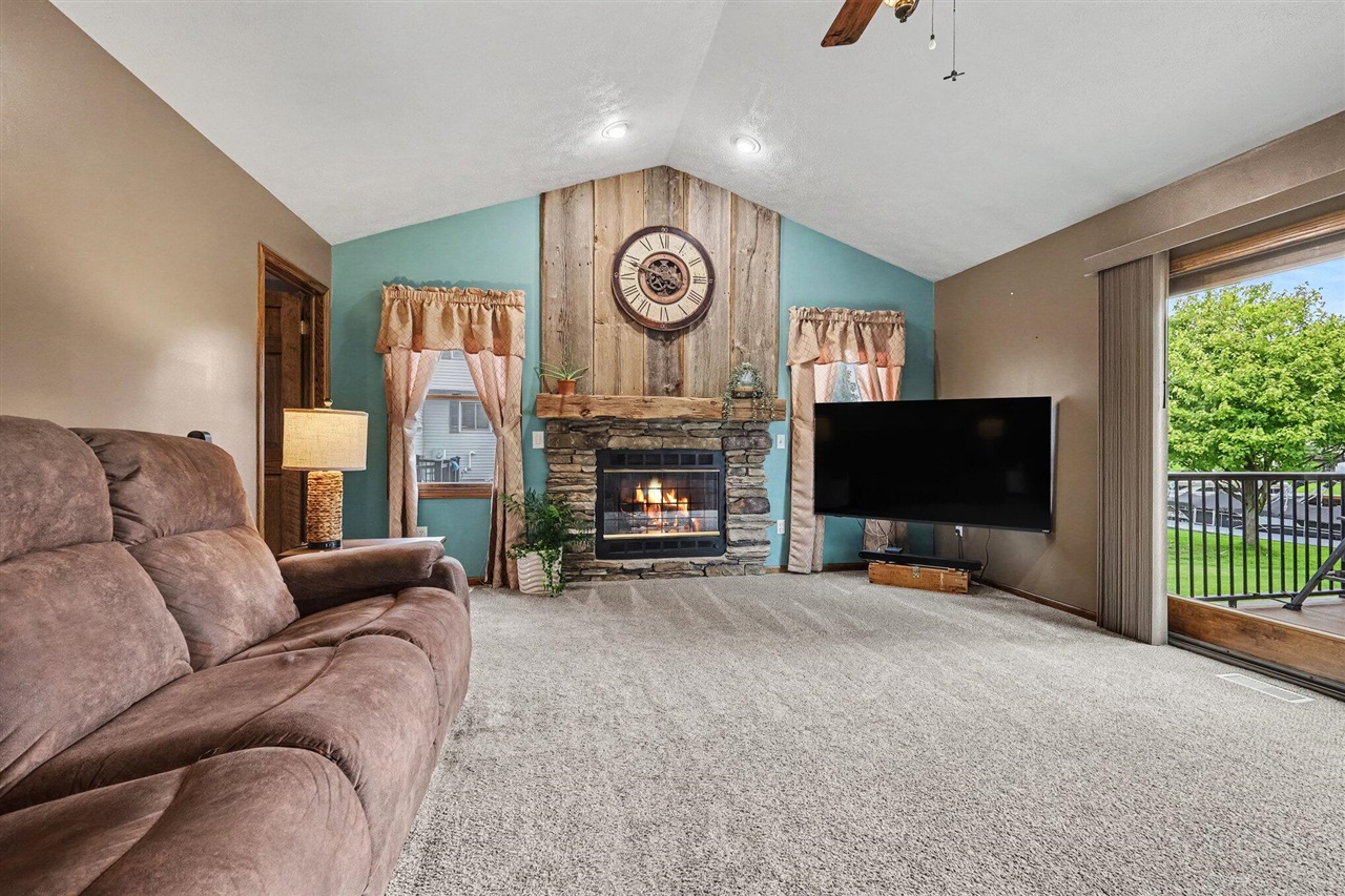 12776 Theris Drive Property Photo 14